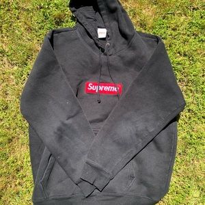 SuPrEmE Box Logo